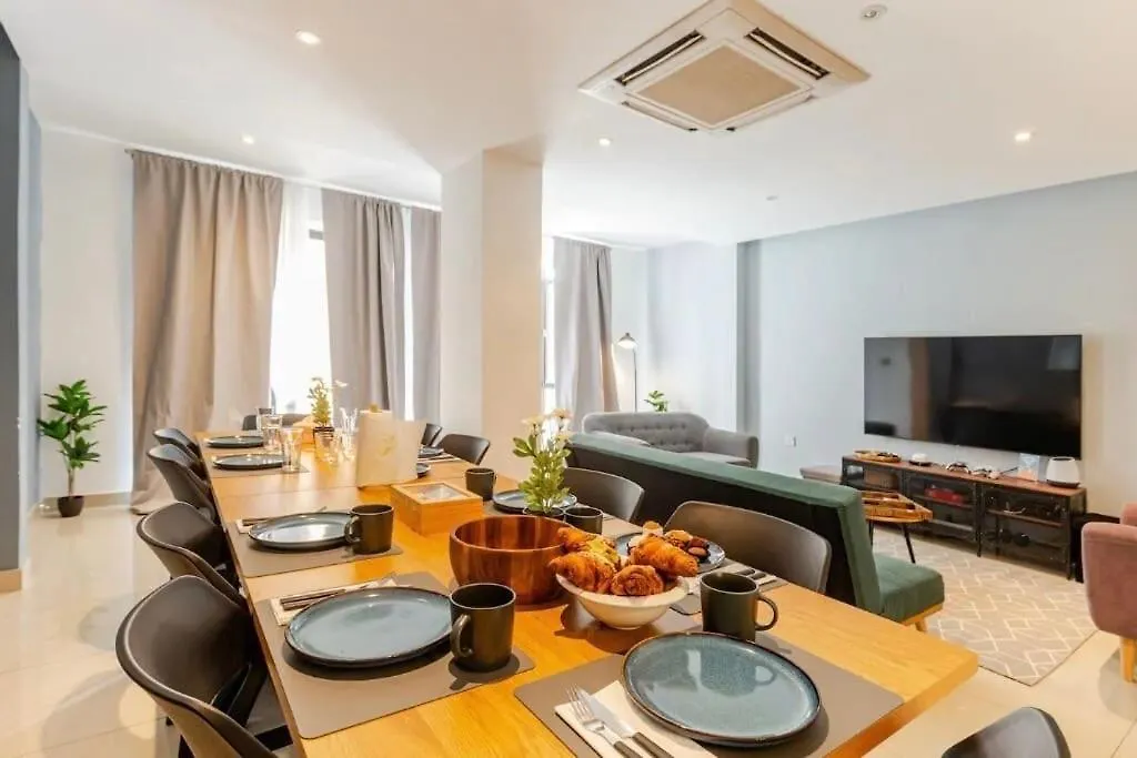 Large Apartment Sliema
